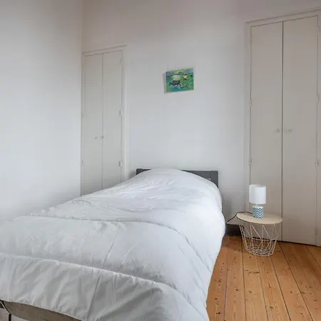 De Famille Pour 13 à 200m De La *