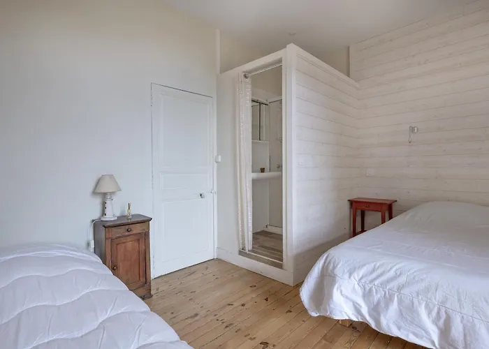 De Famille Pour 13 A 200m De La Semesterbostad *