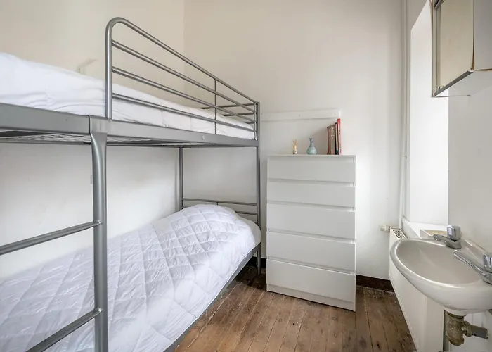 Semesterbostad De Famille Pour 13 A 200m De La