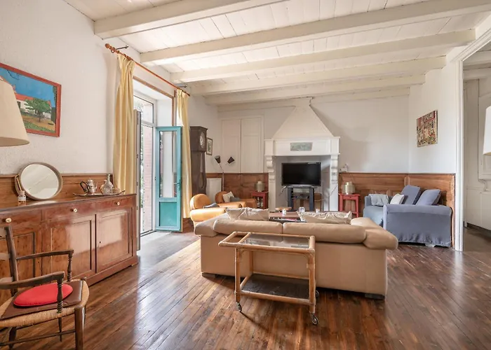 Semesterbostad De Famille Pour 13 A 200m De La Préfailles